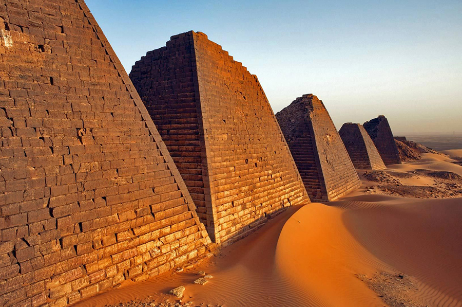 Image 8: Archaeological Sites of the Island of Meroe (Sudan)